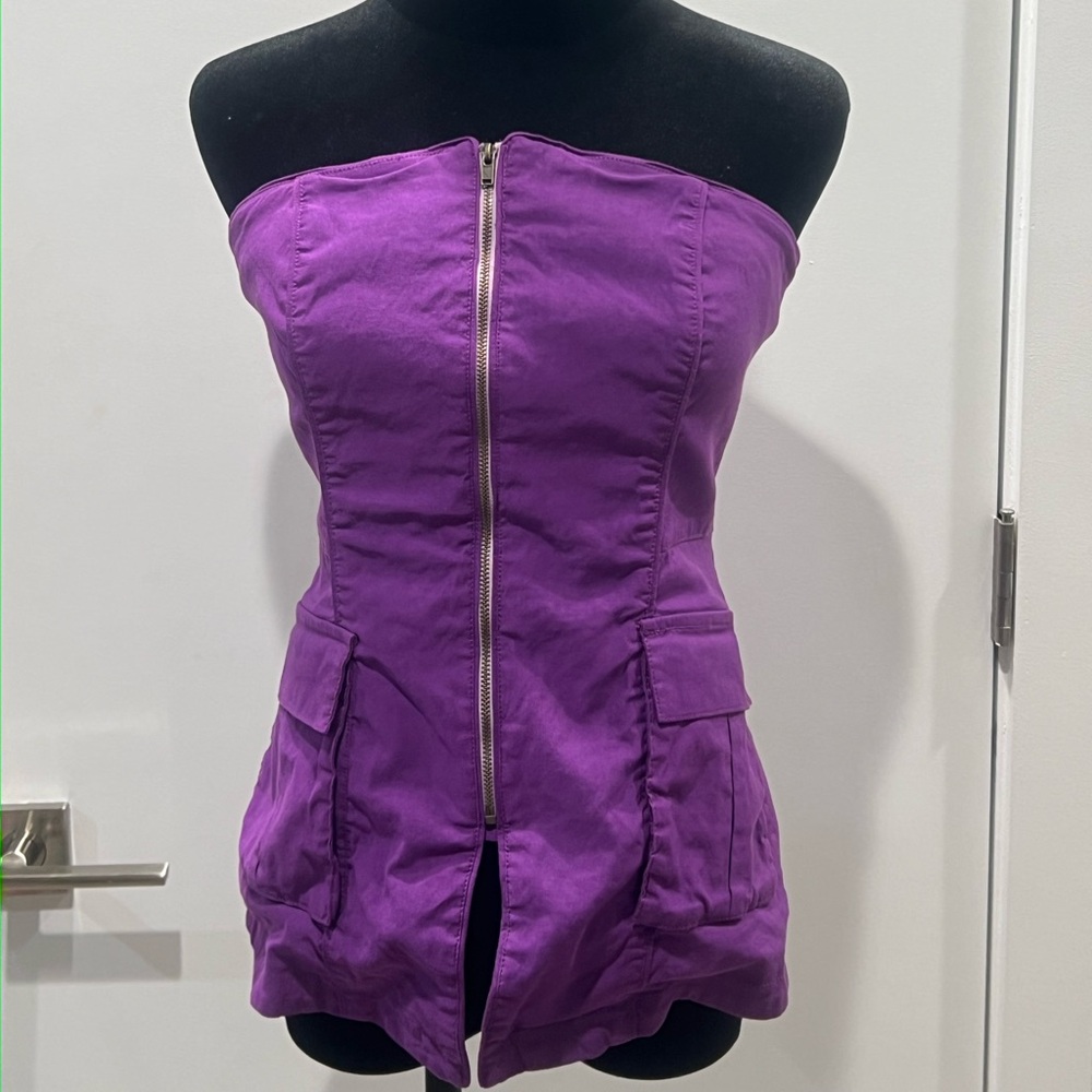Purple front zip cargo top